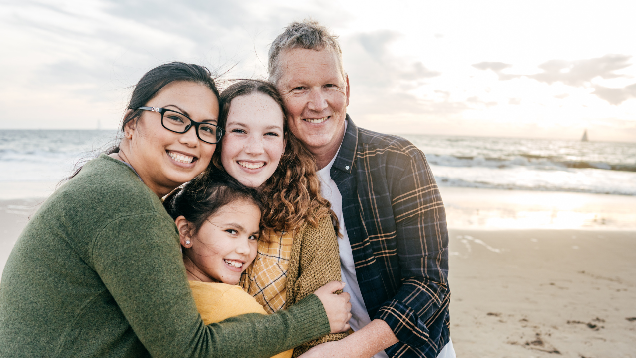 Parent Trainers - Family in Nature - Hero Section - Blog